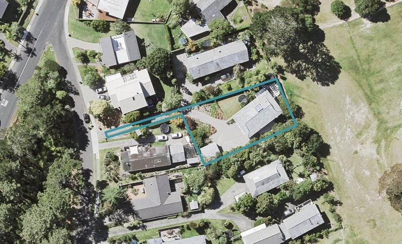 34 Saddleback Rise, Murrays Bay, Auckland - Carousel 1