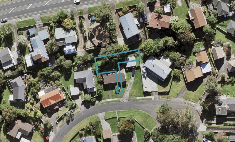 12E Woodhouse Place, West Harbour, Auckland - Carousel 1