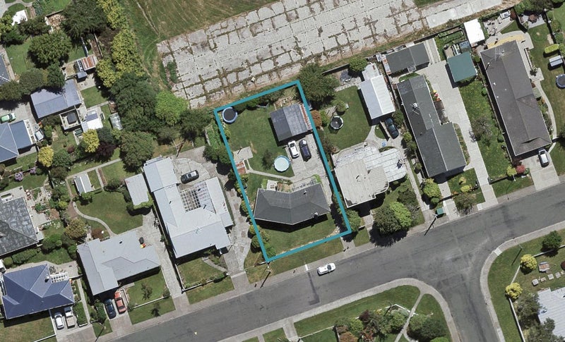 18 Fairview Avenue, Hawthorndale, Invercargill - Carousel 1