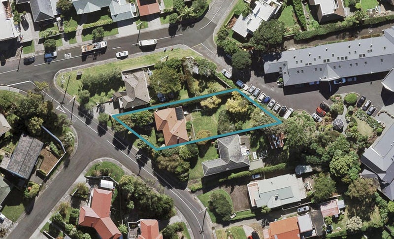 67 Seacliffe Road, Hillsborough, Auckland - Carousel 1