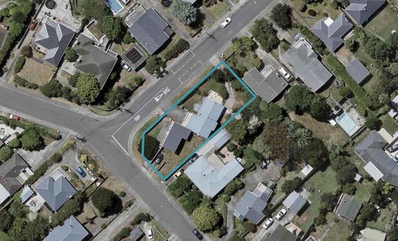 49 Eatwell Avenue, Paraparaumu Beach, Paraparaumu - Carousel 1