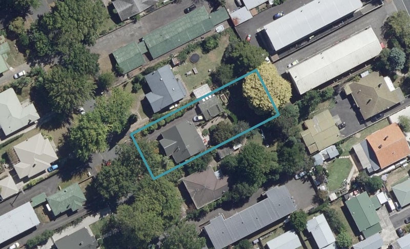 18 Kitchener Street, Claudelands, Hamilton - Carousel 1