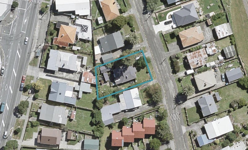 8 York Street, Moera, Lower Hutt - Carousel 1