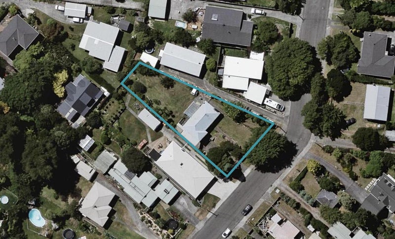 127 Alexander Road, Raumati Beach, Paraparaumu - Carousel 1