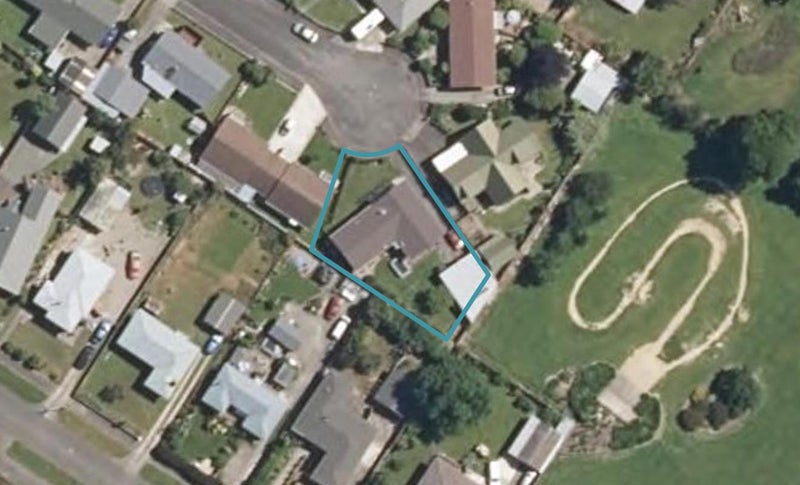 7 Maire Street, Pahiatua - Carousel 1