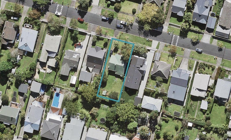 17 Cambourne Road, Sandringham, Auckland - Carousel 1