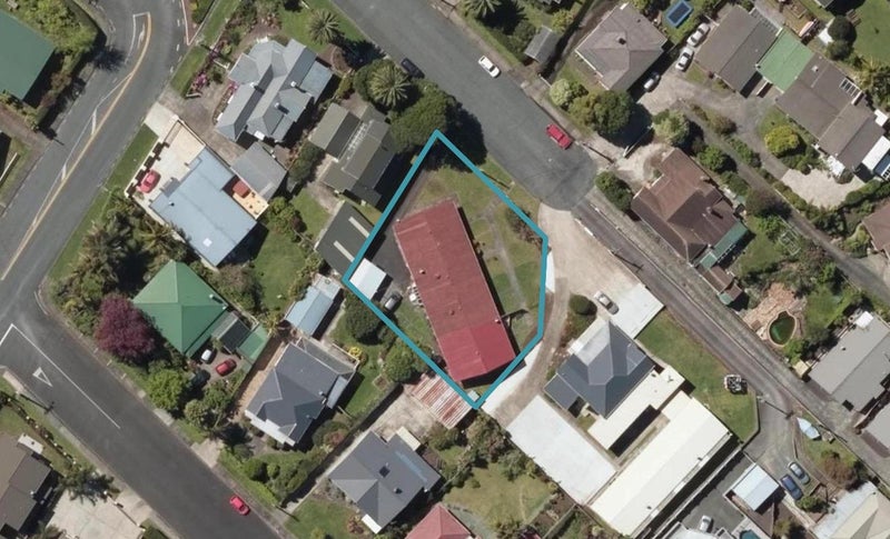 14 Aubrey Street, Regent, Whangārei - Carousel 1