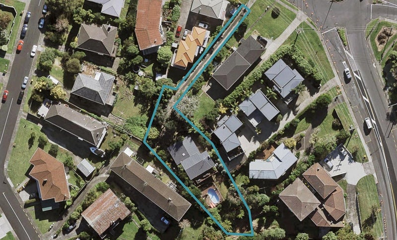 104 Lake Road, Northcote, Auckland - Carousel 1