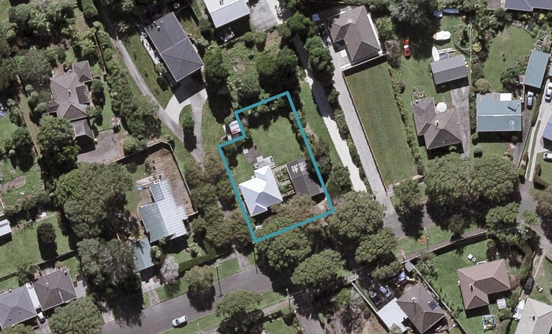 15 Woodleigh Street, Frankleigh Park, New Plymouth - Carousel 1