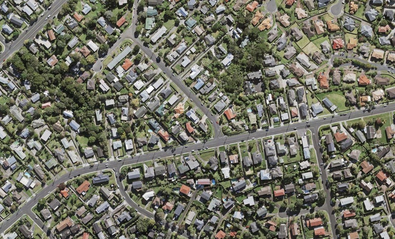 2/2 Beatrice Avenue, Hillcrest, Auckland - Carousel 1