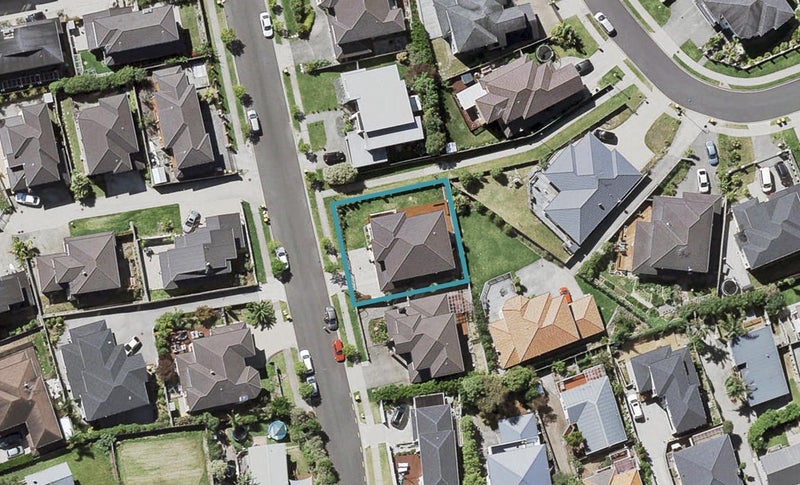 5 Mana Lane, Pinehill, Auckland - Carousel 1