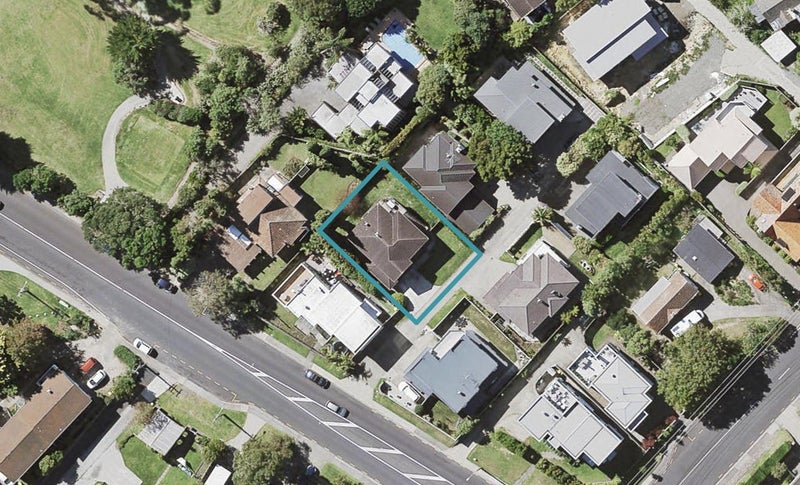 223A East Coast Road, Campbells Bay, Auckland - Carousel 1