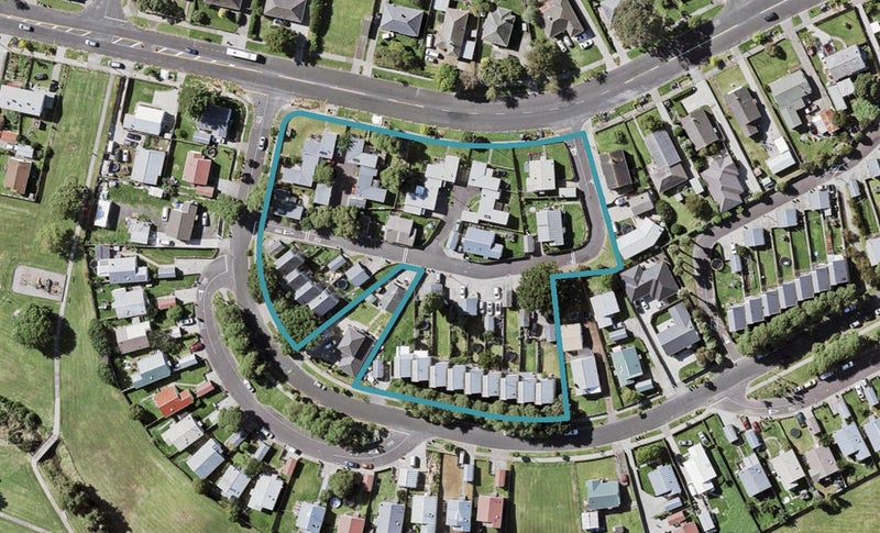 1 Tosca Lane, Glen Innes, Auckland - Carousel 1