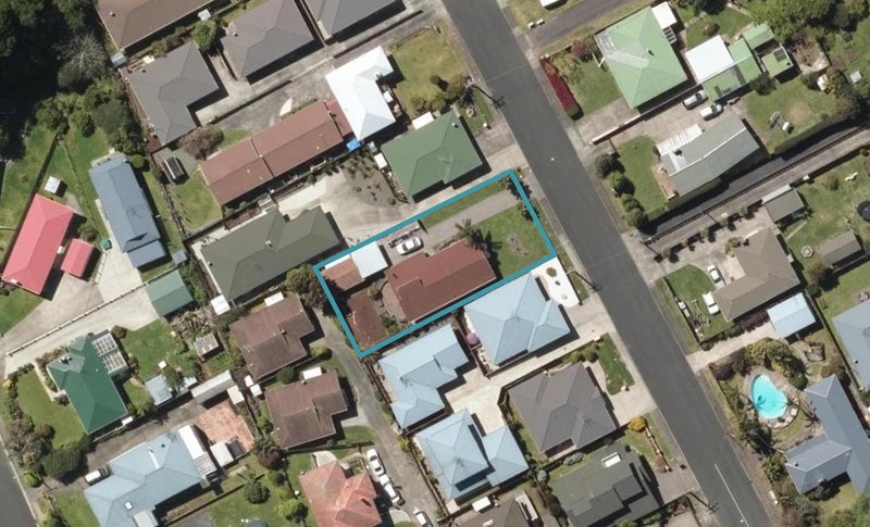 4 Ford Avenue, Kamo, Whangarei - Carousel 1