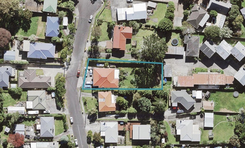 29 Blease Street, New Lynn, Auckland - Carousel 1