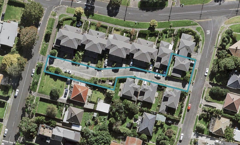 41 Hamon Avenue, Mount Roskill, Auckland - Carousel 1