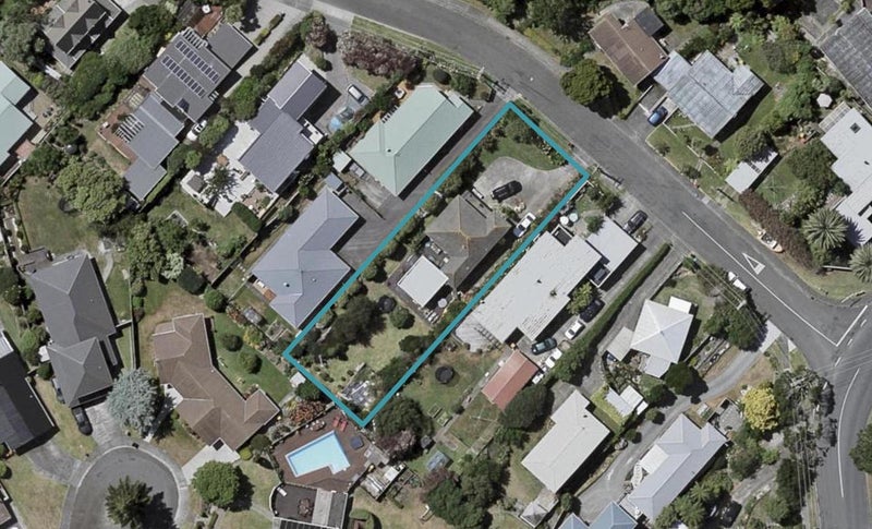 12 Sweetman Avenue, Paraparaumu Beach, Paraparaumu - Carousel 1