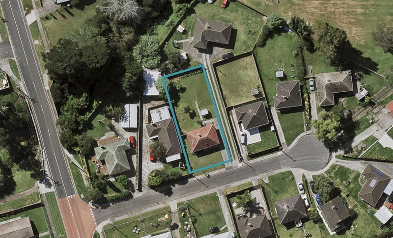 6 Gubb Place, Otara, Auckland - Carousel 1