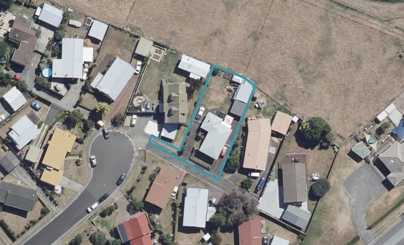 18 McEwan Place, Fitzroy, Hamilton - Carousel 1