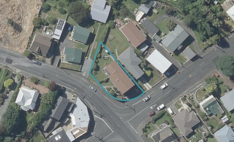 86 Neidpath Road, Mornington, Dunedin - Carousel 1
