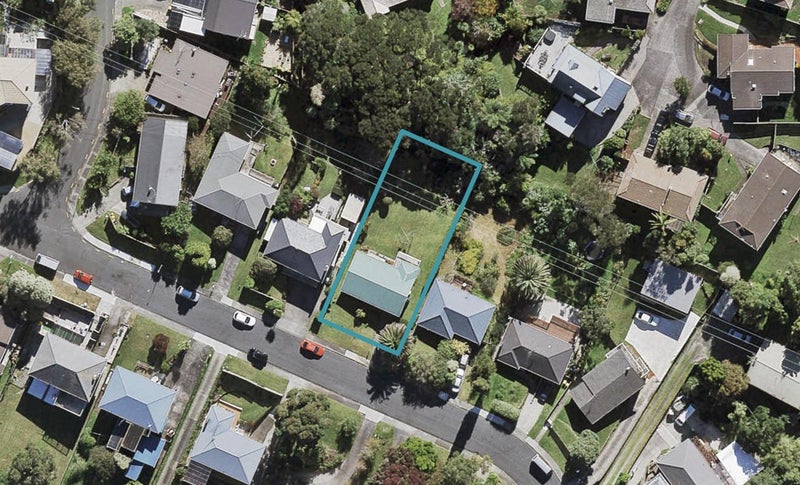 20 Camelot Place, Glenfield, Auckland - Carousel 1