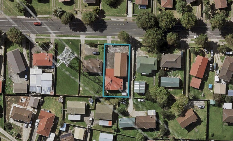 73 Flat Bush Road, Clover Park, Auckland - Carousel 1