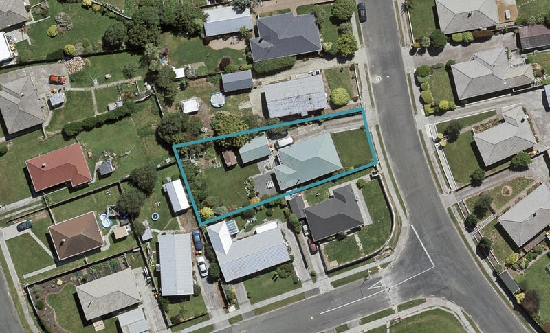 8 Adamson Crescent, Glengarry, Invercargill - Carousel 1