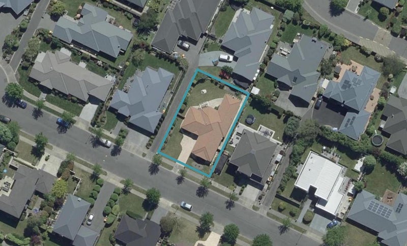 16 Pewter Place, Northwood, Christchurch - Carousel 1