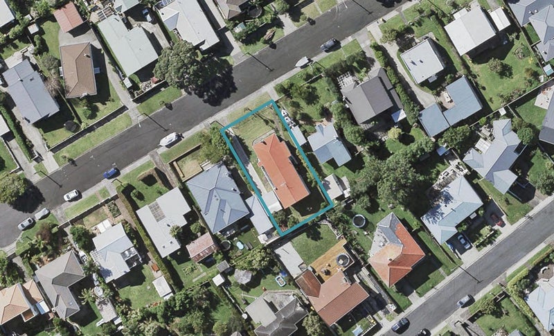 12 David Street, Bayswater, Auckland - Carousel 1