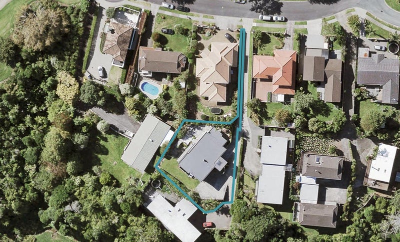 20 Oliver Twist Avenue, Mellons Bay, Auckland - Carousel 1