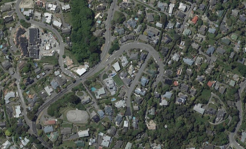 2/4 Sulby Road, Cashmere, Christchurch - Carousel 1