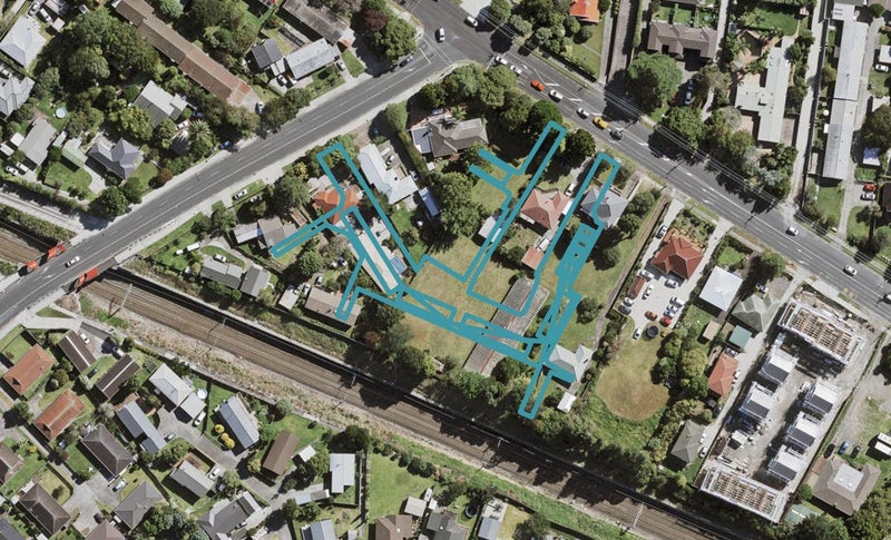 27 Isabella Lane, Henderson, Auckland - Carousel 1