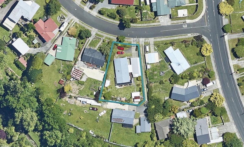 6 Joanne Crescent, Pukehangi, Rotorua - Carousel 1