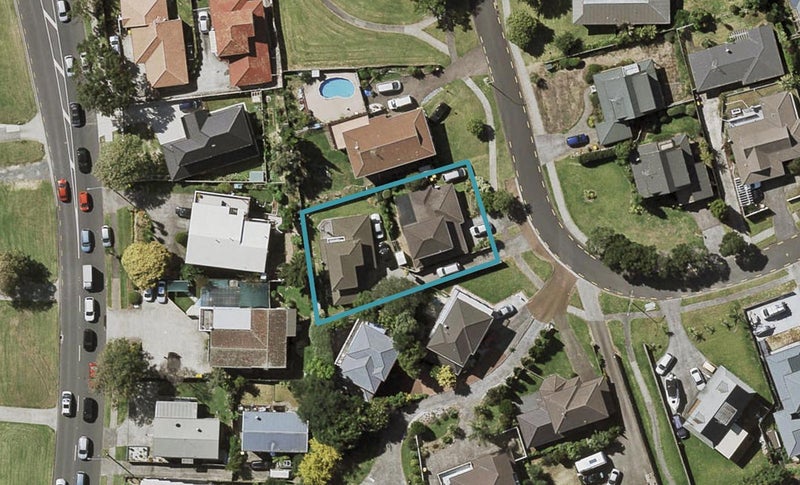 2/11 Rakaia Rise, Clover Park, Auckland - Carousel 1
