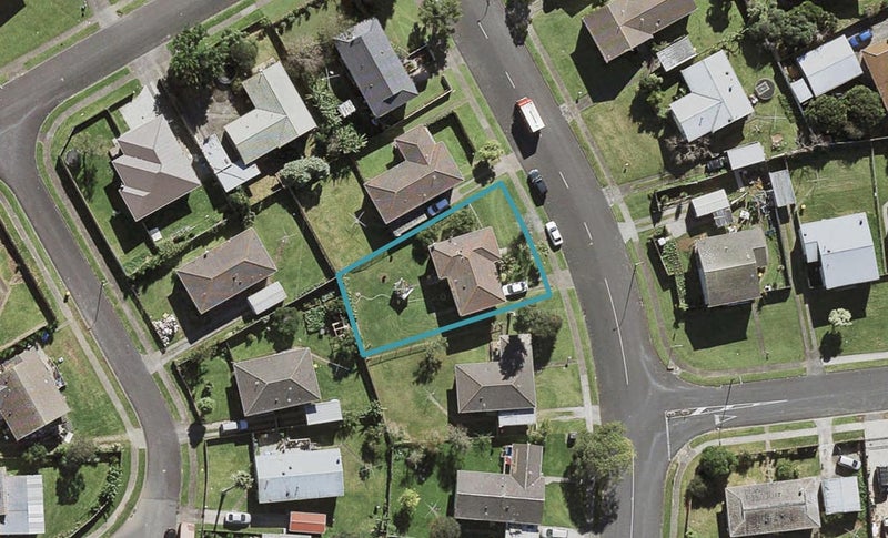 42 Garus Avenue, Mangere East, Auckland - Carousel 1