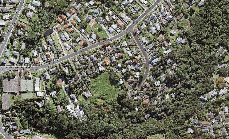 15 West Glade Crescent, Birkenhead, Auckland - Carousel 1
