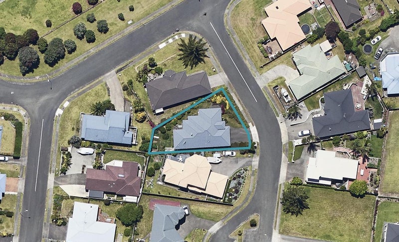 4 Island View Heights, Coastlands, Whakatāne - Carousel 1