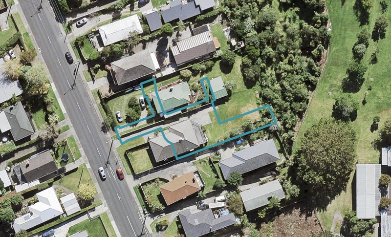 7 Mokopiko Court, Beach Haven, Auckland - Carousel 1