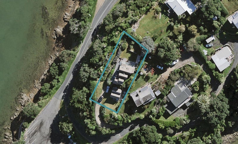 136 Wharf Road, Ostend, Waiheke Island - Carousel 1