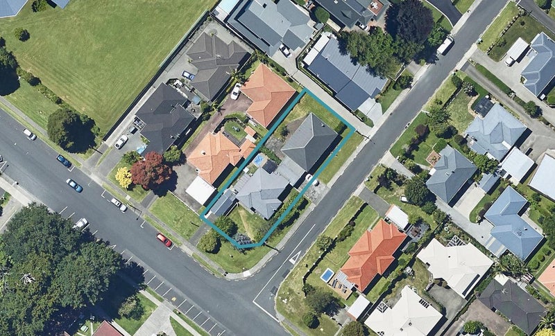 2 Briarley Street, Tauranga South, Tauranga - Carousel 1