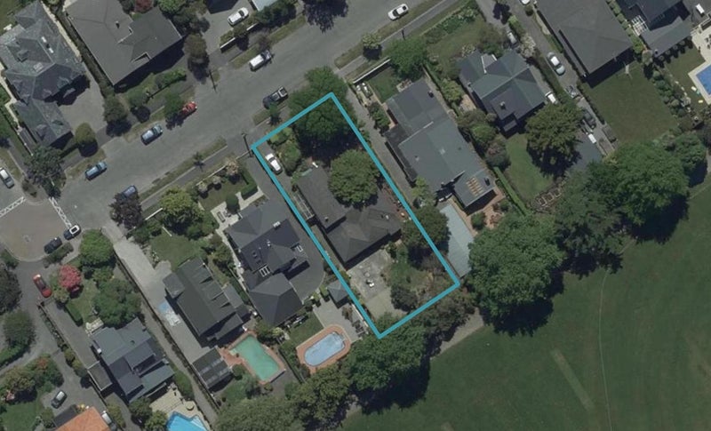 87 St Andrews Square, Strowan, Christchurch - Carousel 1