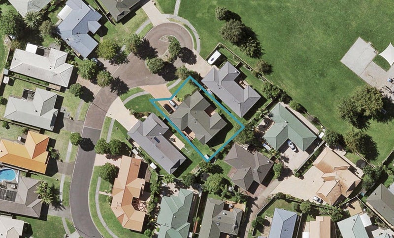 31 Millington Place, Huntington Park, Auckland - Carousel 1