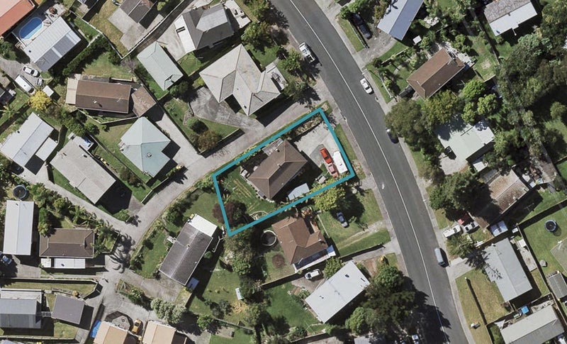 117 Athena Drive, Totara Vale, Auckland - Carousel 1