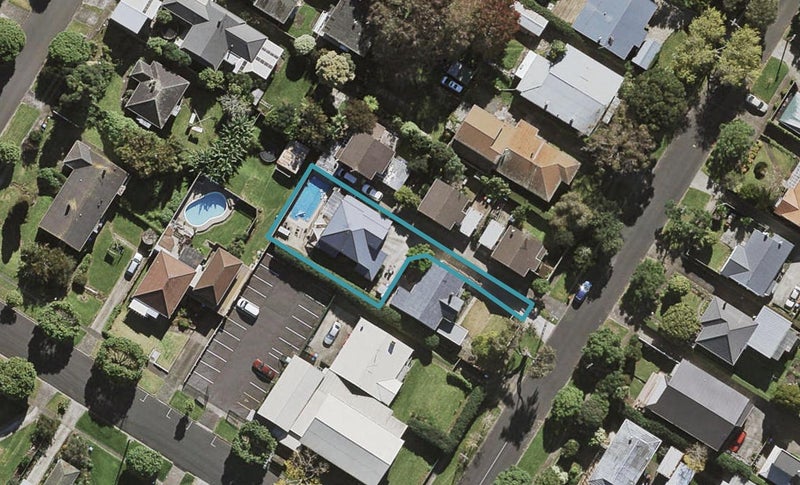 6A Rangipawa Road, One Tree Hill, Auckland - Carousel 1