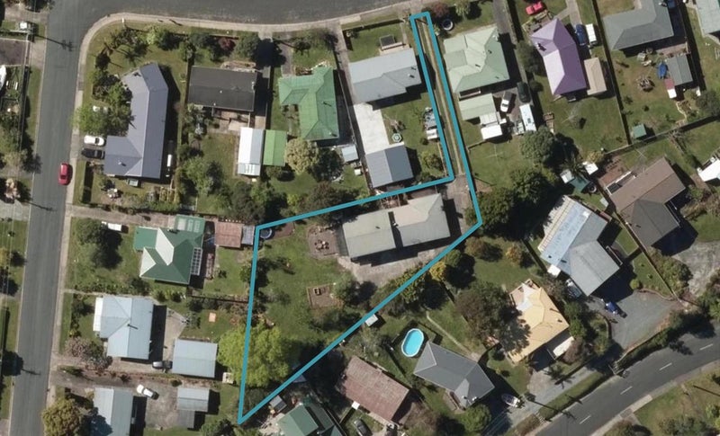 67 Clotworthy Crescent, Onerahi, Whangarei - Carousel 1