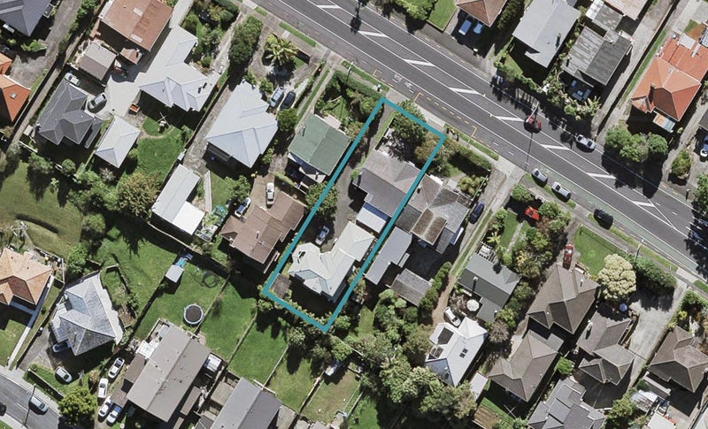 2/233 Mount Albert Road, Sandringham, Auckland - Carousel 1