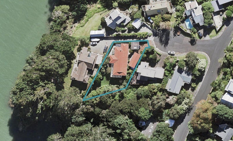 3 Eucalyptus Place, Beach Haven, Auckland - Carousel 1