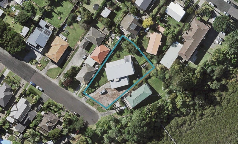 8 Keys Street, Belmont, Auckland - Carousel 1