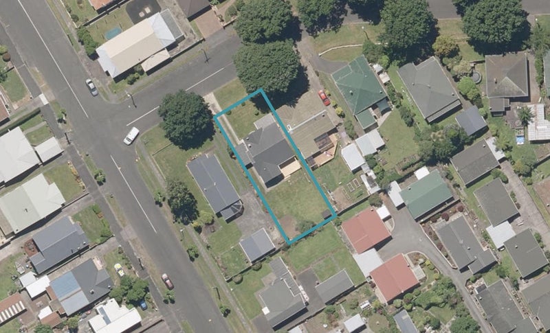 4 Fromont Street, Whanganui East, Whanganui - Carousel 1