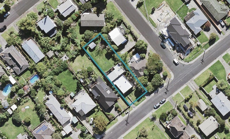 23 Dakota Avenue, Beach Haven, Auckland - Carousel 1